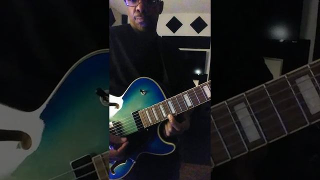 New George Benson GB10EM Signature Guitar note problem смотреть онлайн