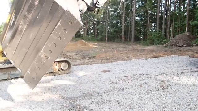 Picking Up My New AMI 66 Tilt Grading Bucket! смотреть онлайн