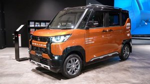 ( 4K ) Mitsubishi Delica Mini T Premium : Orange / Black "Active Tone Style"