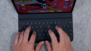 iPad Pro Smart Keyboard Folio 11" Unboxing & Review! It Works.