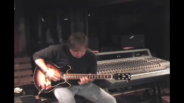 While My Guitar Gently Weeps 2013 смотреть онлайн