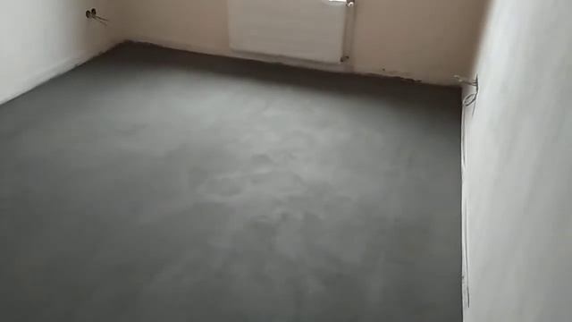 Стяжка пола по маякам