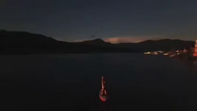 Заплыв на САПе в закат смотреть онлайн