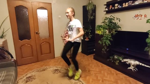 Урок 4. Разминка ног. смотреть онлайн