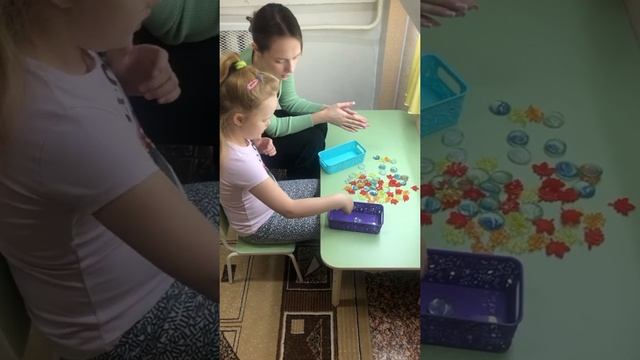 «Игры на развитие мелкой моторики детей с ОВЗ» смотреть онлайн