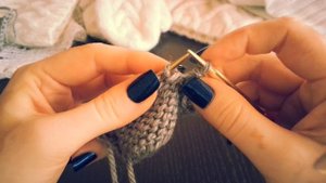 8) Как красиво закрыть петли крючком и спицами. ВЯЗАНИЕ СПИЦАМИ ДЛЯ НАЧИНАЮЩИХ.