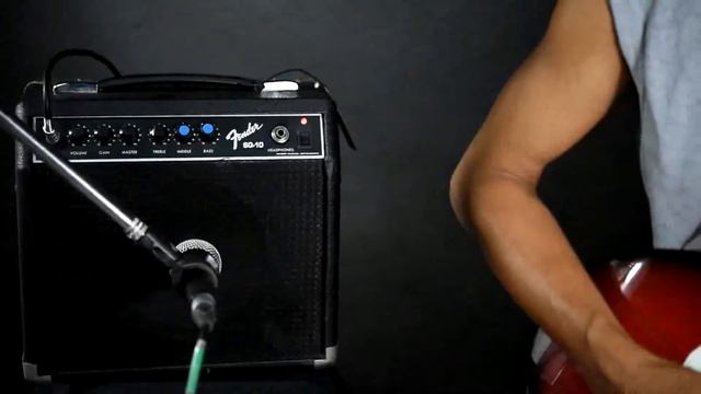 Fender SQ 10 смотреть онлайн