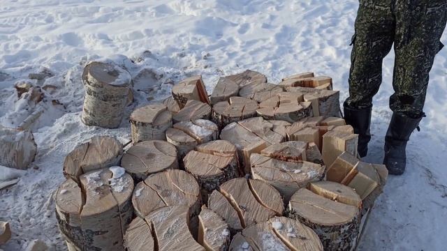 ХОРОШИЙ СПОСОБ КОЛКИ ДРОВ смотреть онлайн