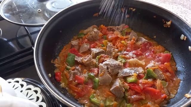 Овощное ассорти с мясом.Ароматное и сочное мясо с картошкой!
