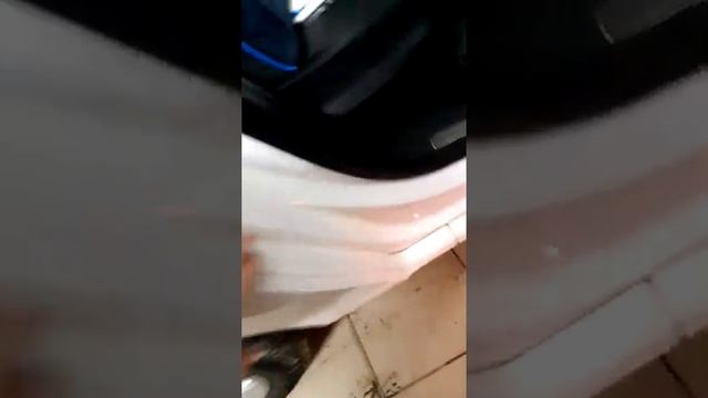 Фольксваген Б7 часть 2 (удаление битума и подкрашивание сколов )