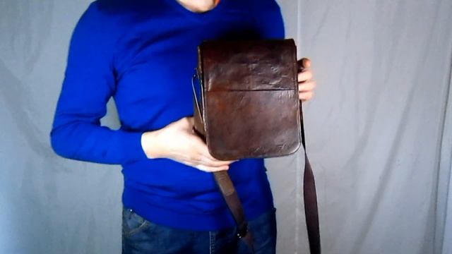 И60 Коричневая кожаная сумка смотреть онлайн