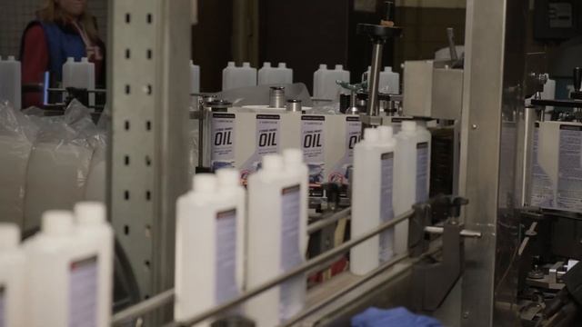 Масло для лодочных моторов Sumitachi смотреть онлайн