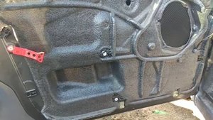 Регулировка открывания  наружной двери Ford 1