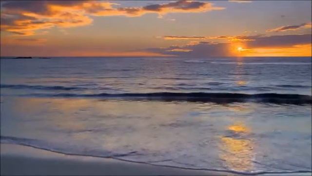 Море,закат,шум волн и музыка от которой слёзы наворачиваются смотреть онлайн