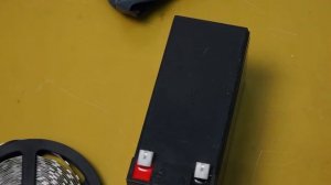 Распаковка светодиодной ленты полного спектра для освещения растений