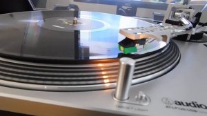 Виниловый проигрыватель Audio-Technica AT-LP120 USB