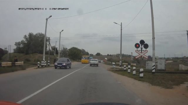 Проезд ж.д. переезда на Богданова.wmv смотреть онлайн