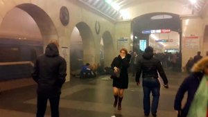 В Санкт-Петербурге скончалась женщина, получившая тяжелые ранения при взрыве в метро