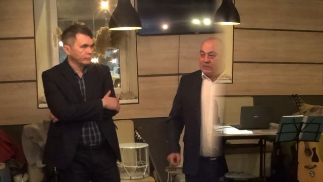 Вечер "В кругу друзей". Клип на песню Эльмурзы Янакаева "Шымдай кара коьзлеринъ"