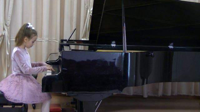 В.А.Моцарт "Allegro". Играет Войтенко Кристина смотреть онлайн