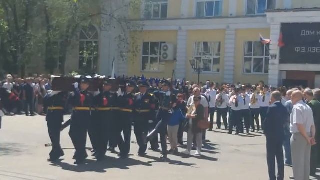 Похоронная процессия ДК Дзержинского смотреть онлайн