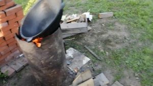 печь для казана 22л. наводим порядок на даче.
