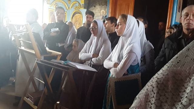 Малое Мурашкино.Покров 15 г.Начало молебна.(21 видео.)