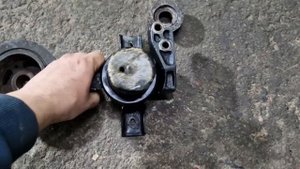 geely ck причини  вибрации двигателя и кузова