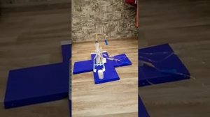 Робот из шприцев и капельниц