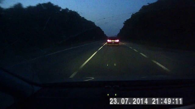 Lexus HS250h VS Toyota Aristo 2jz не турбо. смотреть онлайн