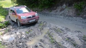 Nissan X-trail t 30 - Racha ofroad