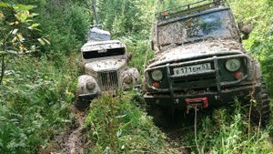 Пробиваемся в старую заброшенную деревню! ГАЗ-69, УАЗ-452 буханка и 469 УАЗы.