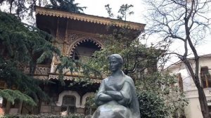 Леся Украинка, памятник и музей. Ул.Екатерининская,8. Ялта. 04.04.21. Крым. Crimea. Yalta.