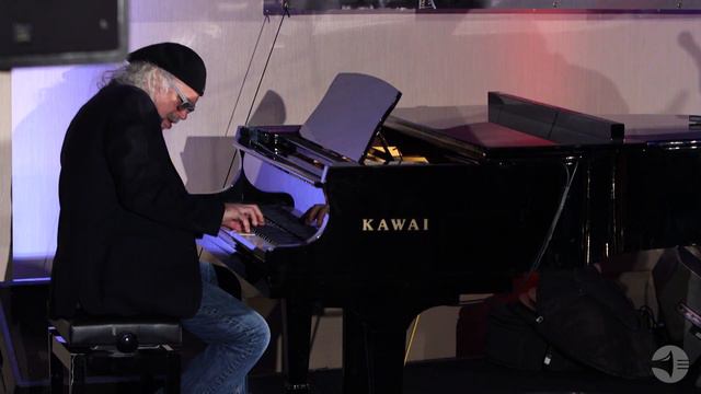 Roxy Coss LIVE @ VandoJam 2017 - "On Green Dolphin Street"