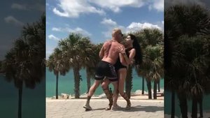 Танцующий миллионер "Despacito"