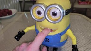 Миньон. Забавная игрушка