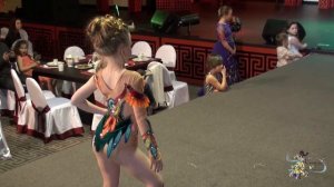 2018 04 29 показ купальников