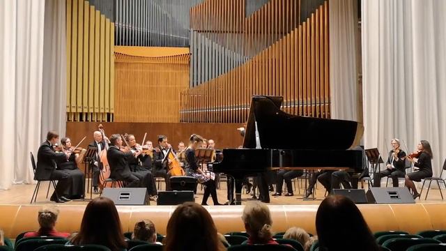 Мария Козерог. Концерт с оркестром в белгосфилармонии смотреть онлайн