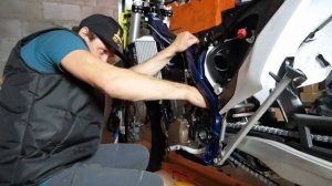 Распаковка и сборка Husqvarna FE501 в MyMoto.kz