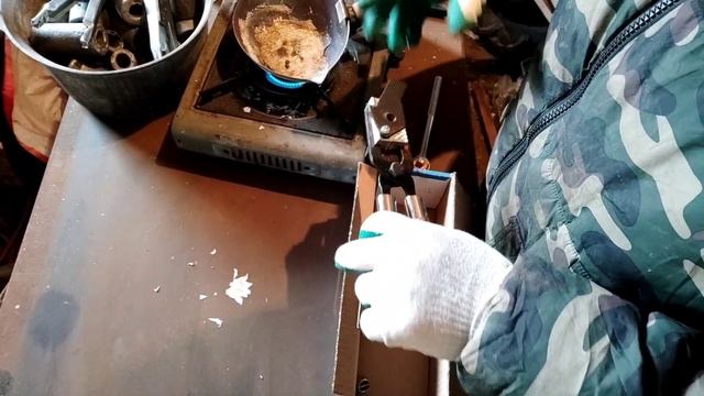 Мои пулелейки 12, 16 и 32 кал.: колпачковая lee, шар, Блондо ("Катушка"), Болт. Лью пули из свинца смотреть онлайн