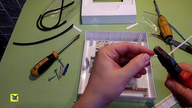 Сборка электрощитка на 6 позиций.Assembly of the electric panel for 6 positions.