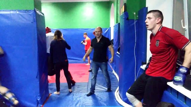 Хочешь драться! дерись в ринге! И приходи к нам! Мы научим! смотреть онлайн