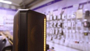 SAMSUNG MX-ST40B/XU Bluetooth Megasound Party Speaker - Quick Look