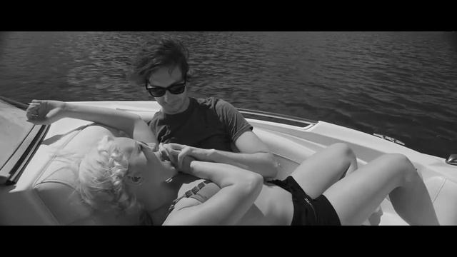 Ryan Little ft. Minette - Aqua (In between) смотреть онлайн