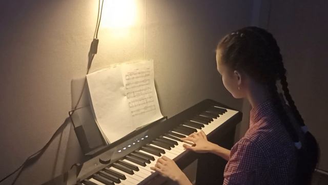 Играю «Менуэт» (Л. Моцарта) со звуком скрипки