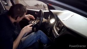Как снять аирбэг airbags на Хендай Солярис 2 .