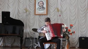 "По Муромской дорожке" и "Танго" в исполнении Рогачёва Елисея. Инструмент: аккордеон.