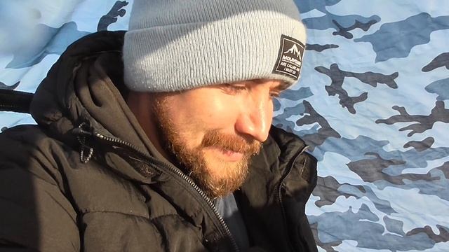 РЫБАЛКА В ПАЛАТКЕ.АКТИВНЫЙ КЛЁВ ПЛОТВЫ В МОРОЗ.