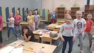 Что делают дети в школьном лагере