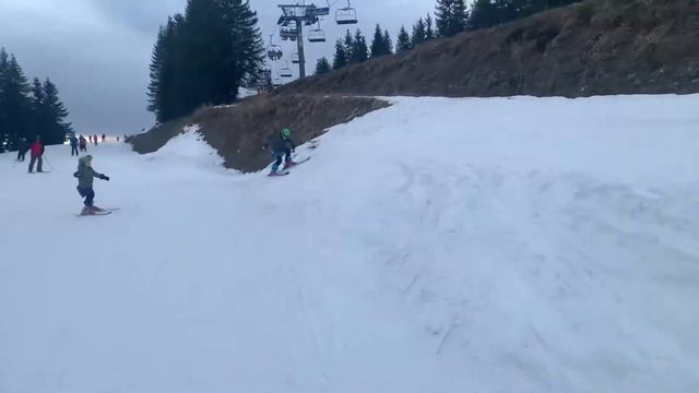 Лев и Эльдар Буковель 3, 4 день отдых дети на лыжах сезон 2019 2020 зимний семейных отдых дети смотреть онлайн